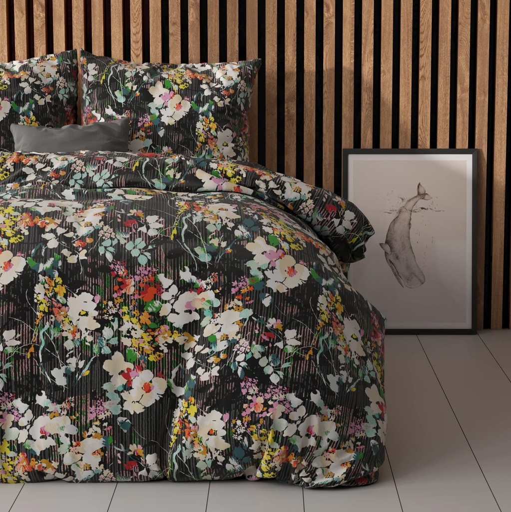 [15026685] POSTELJINA ELEGANCE JOLISA BLACK (200X200)