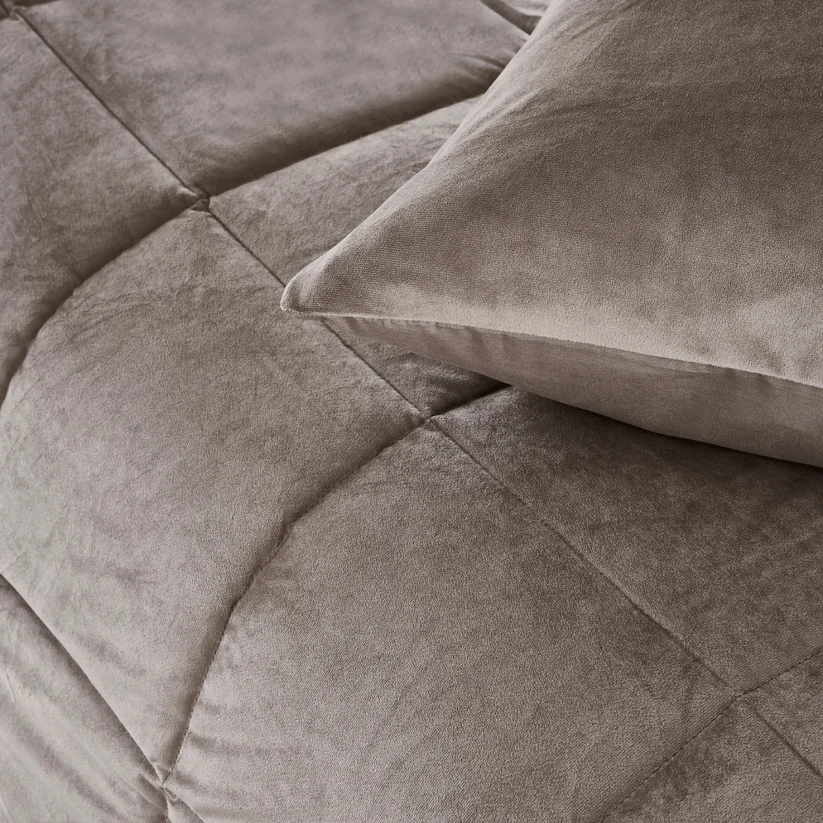 Taupe_8_43135883-7116-4423-9664-bc405c628ad5
