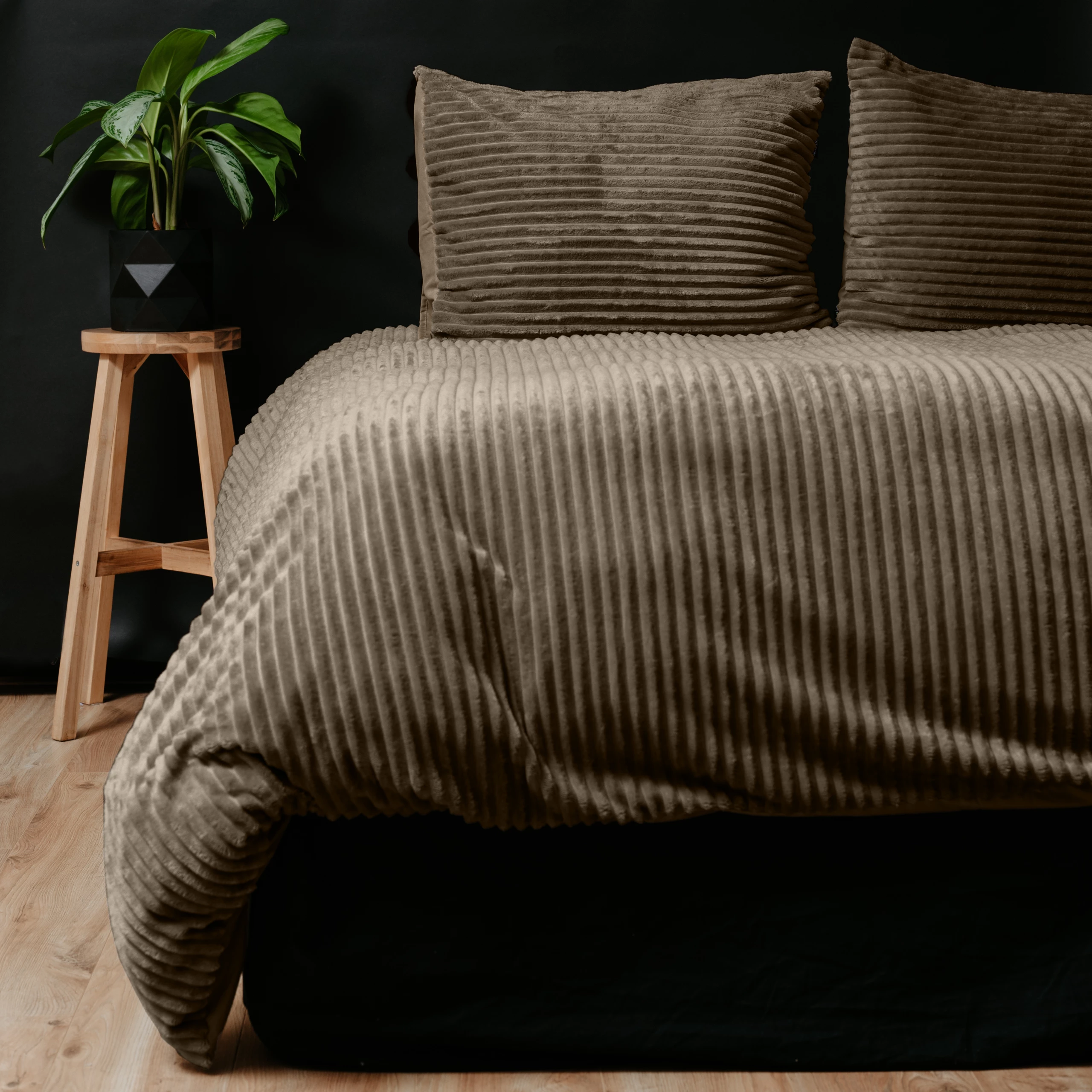 rib_teddy_taupe_1_2560px