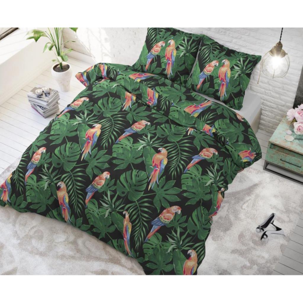POSTELJINA TROPICAL PARROT