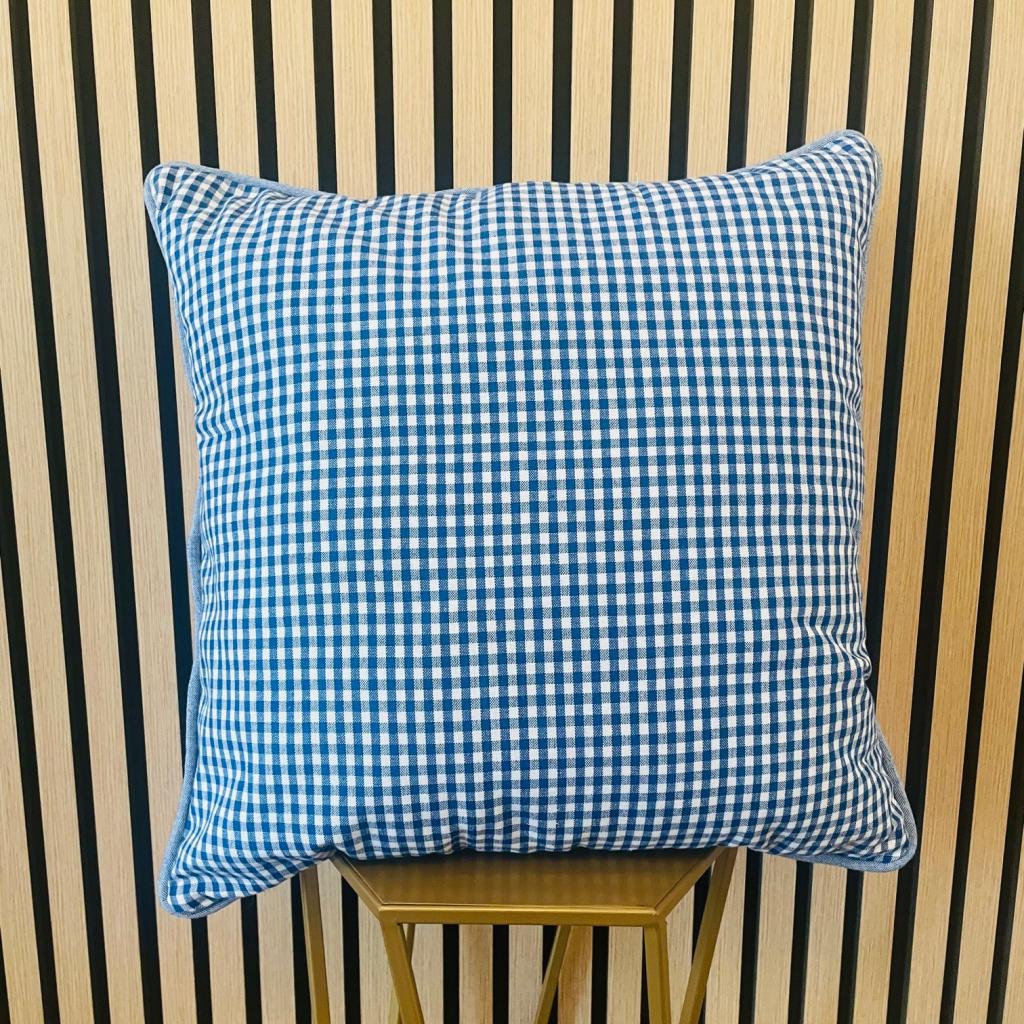 UKRASNI JASTUK BLUE DICE