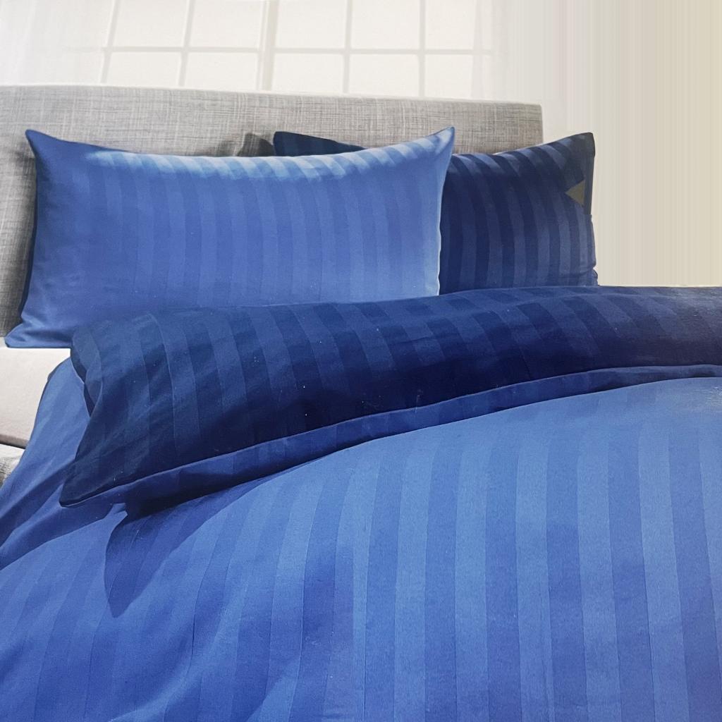 SATENSKA POSTELJINA STRIPE BLUE