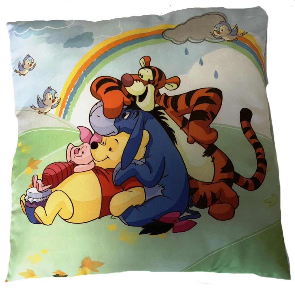 UKRASNI JASTUK WINNIE 03