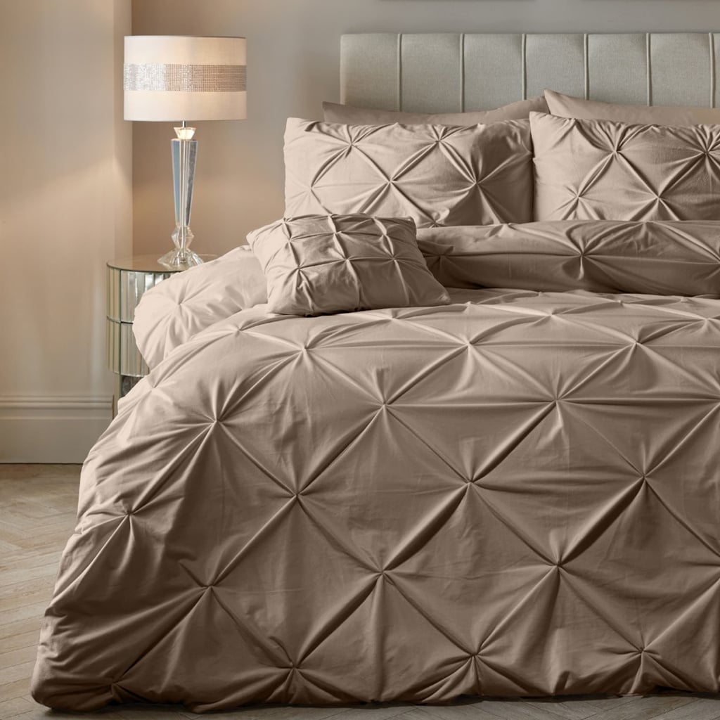 POSTELJINA VELVET PINTUCK TAUPE 