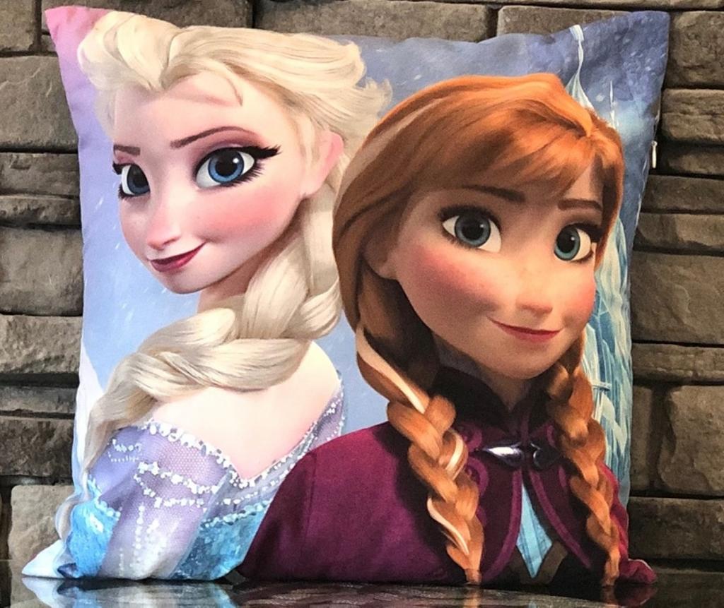UKRASNI JASTUK FROZEN