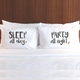 [P-2524078] SET OD 2 JASTUČNICE SLEEP ALL DAY DANCE ALL NIGHT